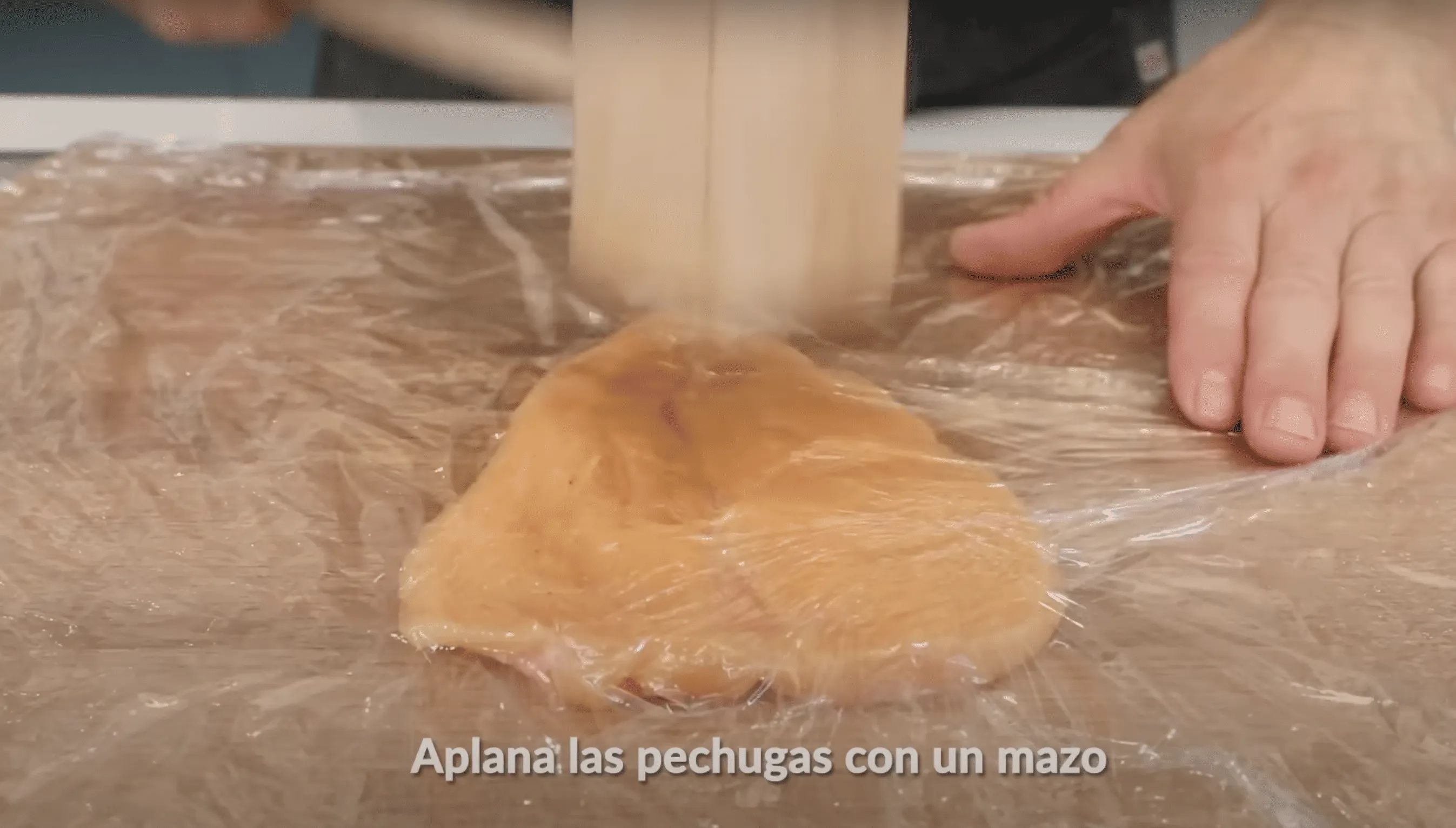 Preparación de las pechugas de pollo para el Cordon Bleu
